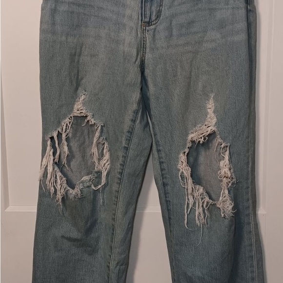 Universal Thread Denim - Universal Thread Distressed Blue Women's Jeans